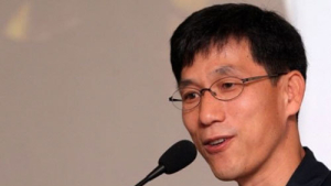 진중권 페이스북에 다시 유시민 비난 