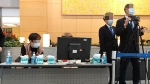 ‘환자’에 대한 ‘의사’ 존중은 늘었지만 여전히 만나기는 어렵다