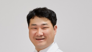 아들 위해 신장 기증한 74세 고령 아버지
