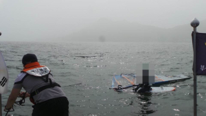 부산해경, 송정 해상서 표류 윈드서핑객 구조