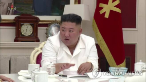北김정은, 홍수 피해현장 찾아 수재민 지원 대책 지시…집권 이후 두 번째