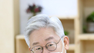이재명 “文대통령 ‘평생주택’, 경기도 ‘기본주택’ 보다 진일보”