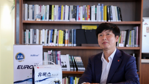 [명장을 찾아서] ‘화학 외길’ 24년, 윤희용 롯데정밀화학 상무의 ‘요소수 이야기’ 