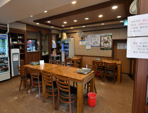 올해도 날아간 송년회...코로나 폭증에 줄 잇는 '취소·예약'