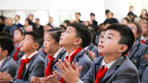 형지엘리트, 20조 규모 中 교복시장 확대…올해 흑자 목표
