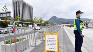 개천절, 소규모 차량집회 일부 허용…코로나19 확산 우려는