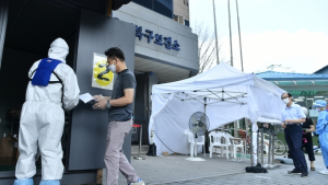 코로나19 신규 확진 64명... 나흘째 두 자릿수