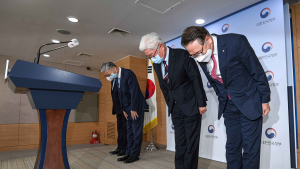 의료계 '국시 거부' 사과에도 강경한 정부...올해 국시 차질 시 여파는?