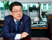 국민연금 가입자 10명 중 6명