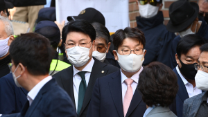 이명박·박근혜 전 대통령 사면 놓고 새해부터 정치권 시끌