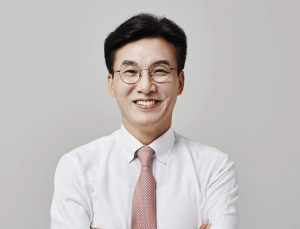김민석 “국민이 원하는 것은 윤석열 아닌 추미애 스타일, 외로워말라”