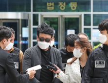 ‘경비원 폭행·갑질’ 입주민에 징역 5년…법원 “죄질 불량”