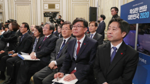 신년 기자회견에 참석한 청와대 보좌진