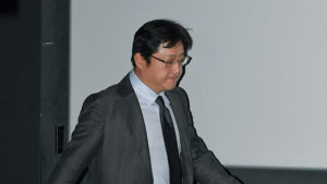 곽도원 '경쾌한 입장'