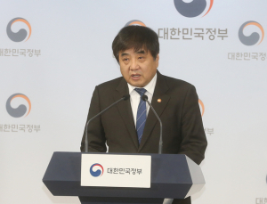 선거 코앞에 지상파 중간광고 전면허용...시청자 편익은?