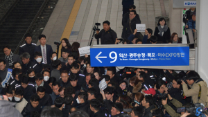 이해찬 대표에게 항의하는 장애인 단체