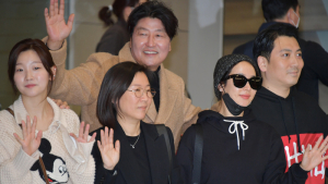 밝게 웃는 '기생충의 주역들'