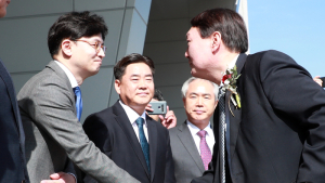 다시 만난 윤석열 총장과 한동훈 검사