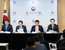 금융위, 불완전판매 논란 사전 차단…'상품 핵심설명서' 교부 의무화 추진
