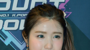 혼다 히토미 '반짝이는 눈망울'