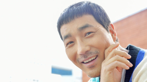 하도권 '순수 미소'