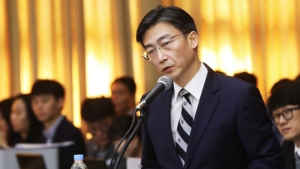 이국종, 코로나19 환자 이송 위해 닥터 헬기 특별 운항