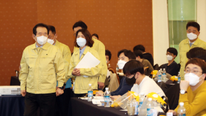 신규 공중보건의사 교육 참석한 정세균 총리