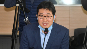 발언하는 김범석 쿠팡 대표