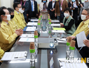 정세균 총리, 초등학교 방문 간담회