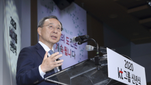 황창규 KT 회장, 오늘 이임식...5G·AI 본궤도 올려놓은 Mr. 5G