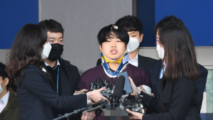 얼굴 공개된 '박사방' 운영자 조주빈