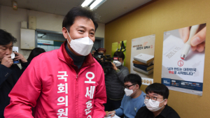 선관위 향하는 오세훈 후보