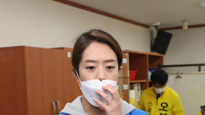 광진을 후보 등록 후 소감 말하는 고민정 후보