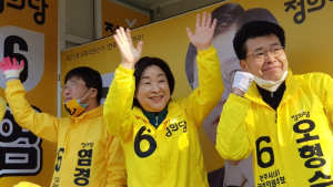 [포토]심상정 정의당 대표 주말 전북 유세 지원...전주와 익산 방문
