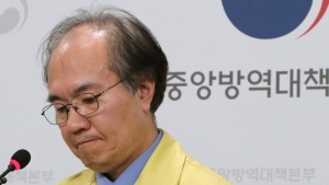 “‘해열제 검역통과’ 유학생 엄중처벌…사실대로 보고는 괜찮아”