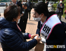 지지 호소하는 배현진 후보