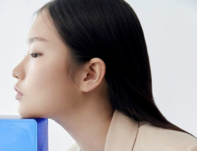 “매대에는 벌써 반팔이?”…‘봄’ 짧아지자 ‘얼리썸머’ 준비하는 패션업계