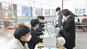 자가격리 중인 유권자 1만1151명, 총선 투표 참여