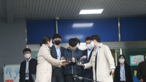 검찰 송치되는 조주빈 공범 '부따' 강훈