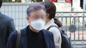 신라젠 전 대표 구속... 주가 폭락 전 주식 판 혐의 받아