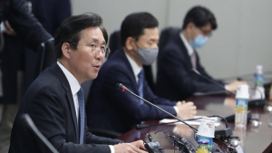 정유업계 간담회서 모두발언하는 성윤모 장관
