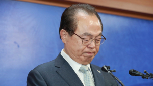 오거돈 부산시장 '어두운 표정'