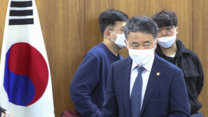 정부 “국민이 방역 최종 주체이자 최종 책임자”