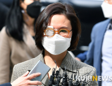 [현장 영상] '정경심, 석방 후 첫 재판'