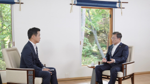 5·18 40주년 인터뷰하는 문 대통령