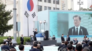문 대통령, 5·18 기념식서 진상규명 약속했지만