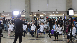 리처드 용재 오닐 '코로나19와 싸운 의료진들이 영웅입니다'