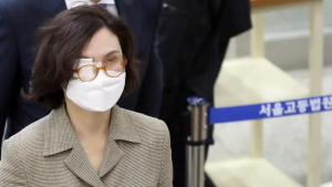 속행 공판 출석한 정경심