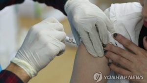 보건당국, 독감 무료 예방 접종 고3까지 확대 검토