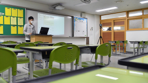 여름철 맞이 교내 마스크 지침 개정 中…야외선 벗고 덴탈용 활용